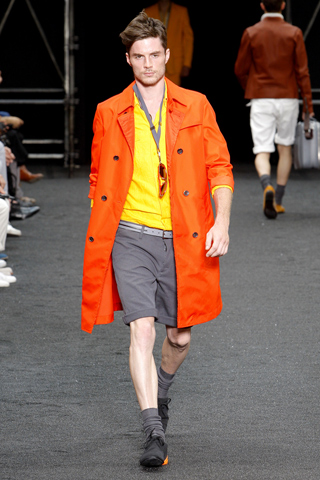 Louis Vuitton / - 2010